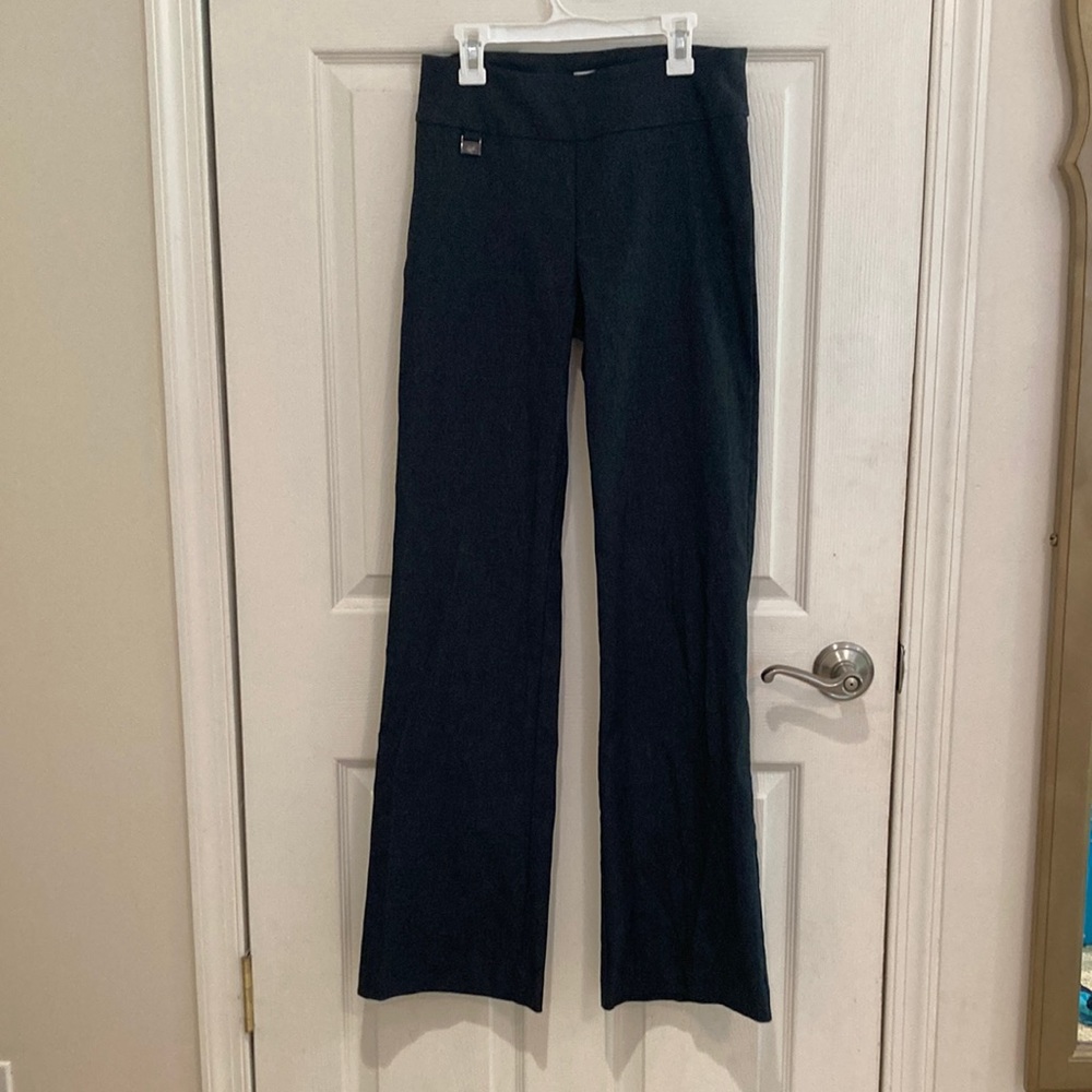 Lisette women’s pants in a size 6. 32.5 inch inseam